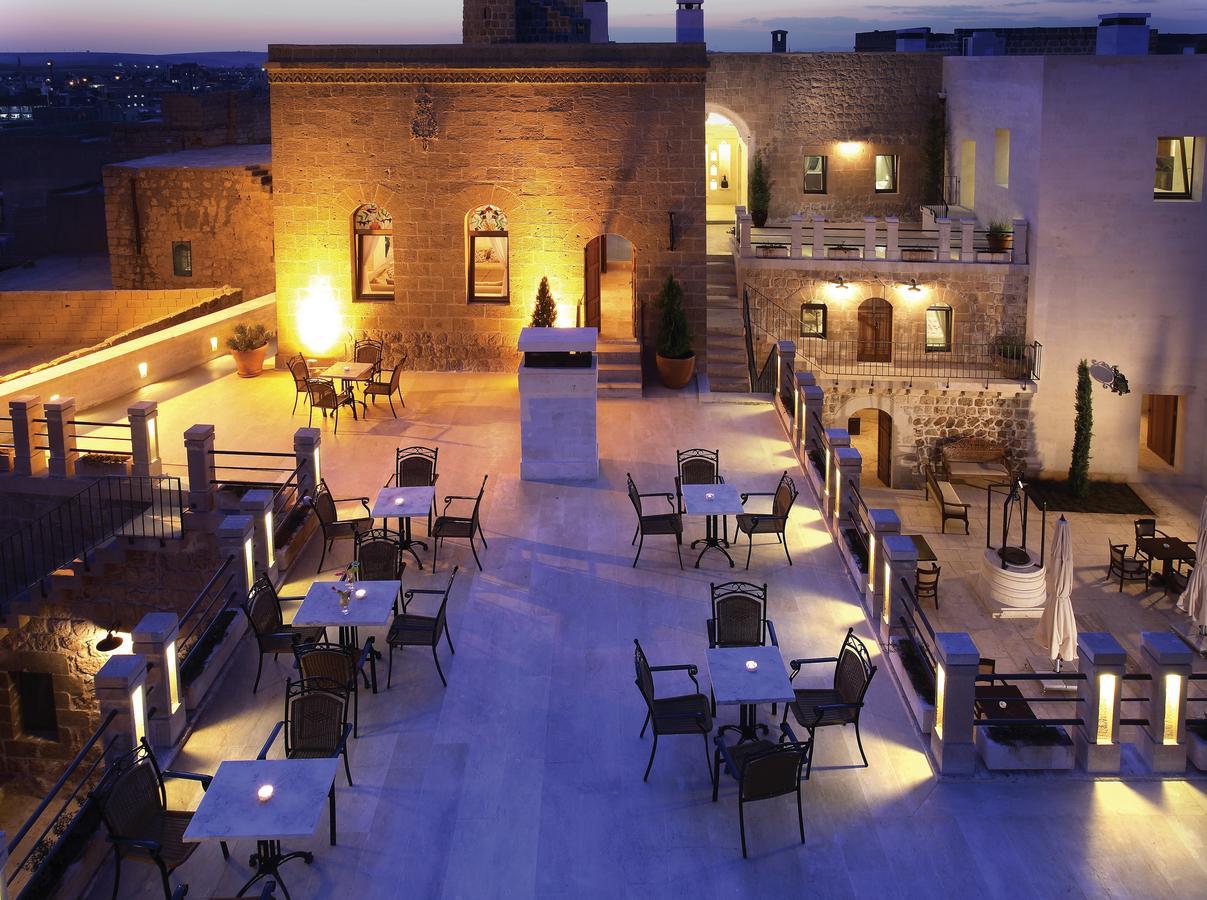 Kasr-I Nehroz Hotel Midyat Exterior photo