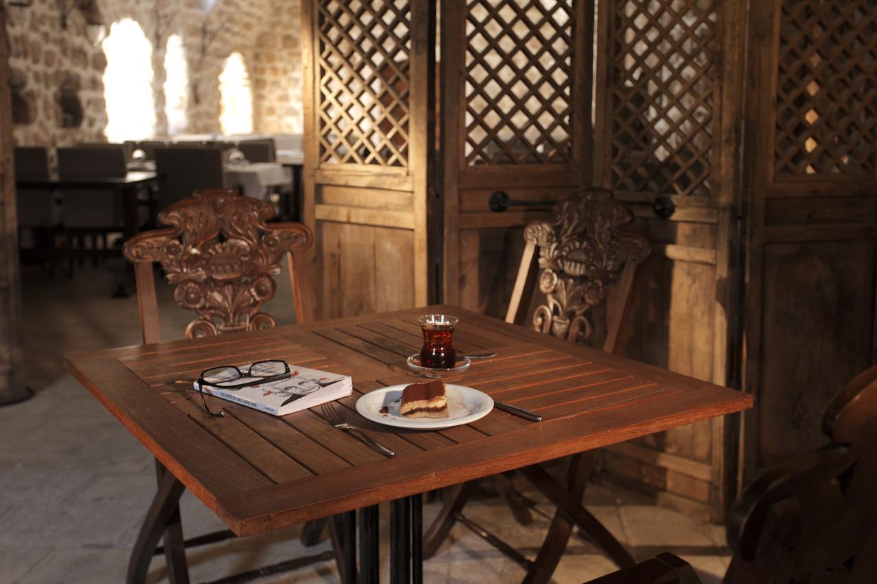 Kasr-I Nehroz Hotel Midyat Exterior photo