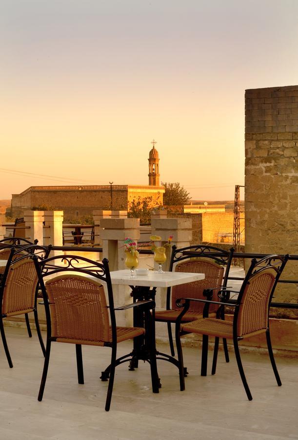 Kasr-I Nehroz Hotel Midyat Exterior photo