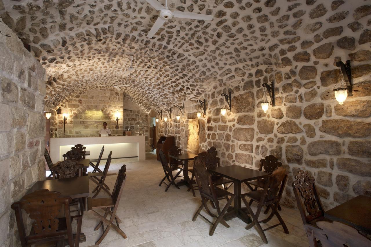 Kasr-I Nehroz Hotel Midyat Exterior photo